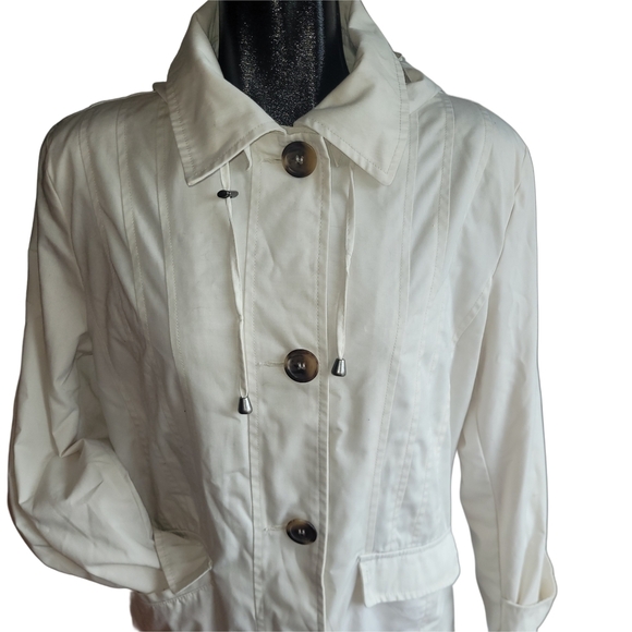 Topaz Light Utility Jacket In White L - Picture 2 of 7